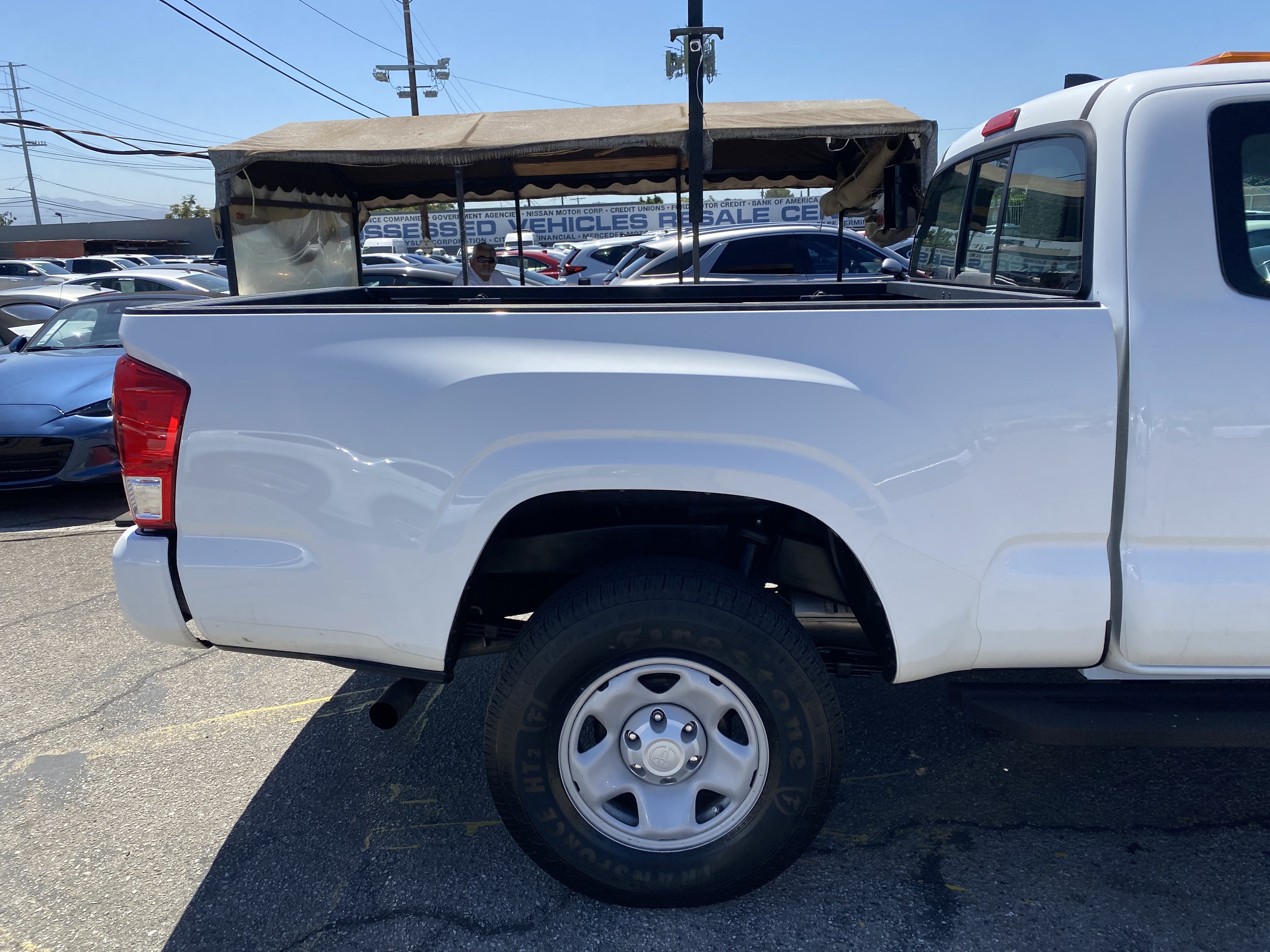 Used 2016 Toyota Tacoma SR RWD image 9