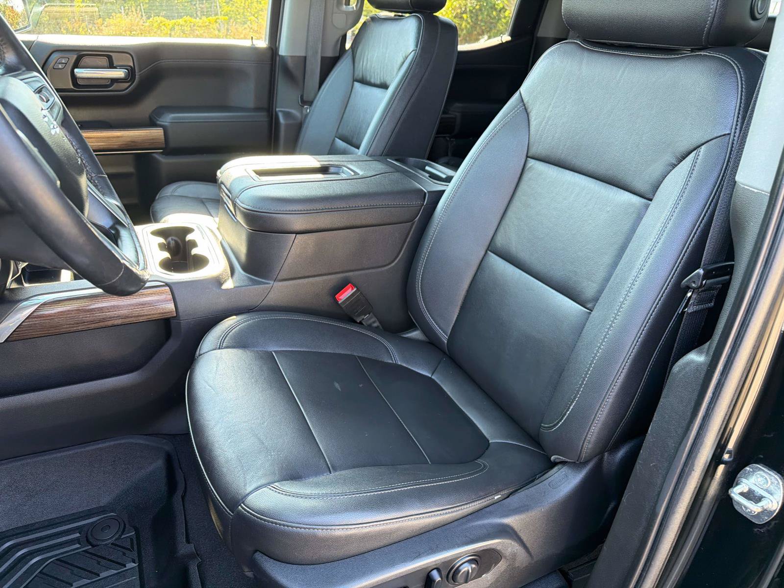 Used 2021 Chevrolet Silverado 1500 LT Trail Boss w/ LT Trail Boss Premium Package AWD/4WD image 31