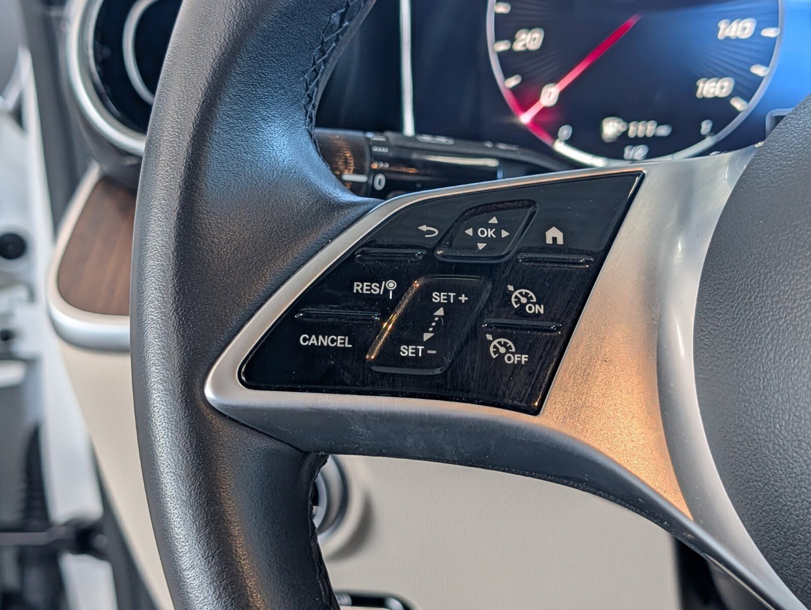 Used 2024 Mercedes-Benz C 300 4MATIC Sedan image 20