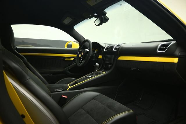 Used 2016 Porsche Cayman GT4 RWD image 5