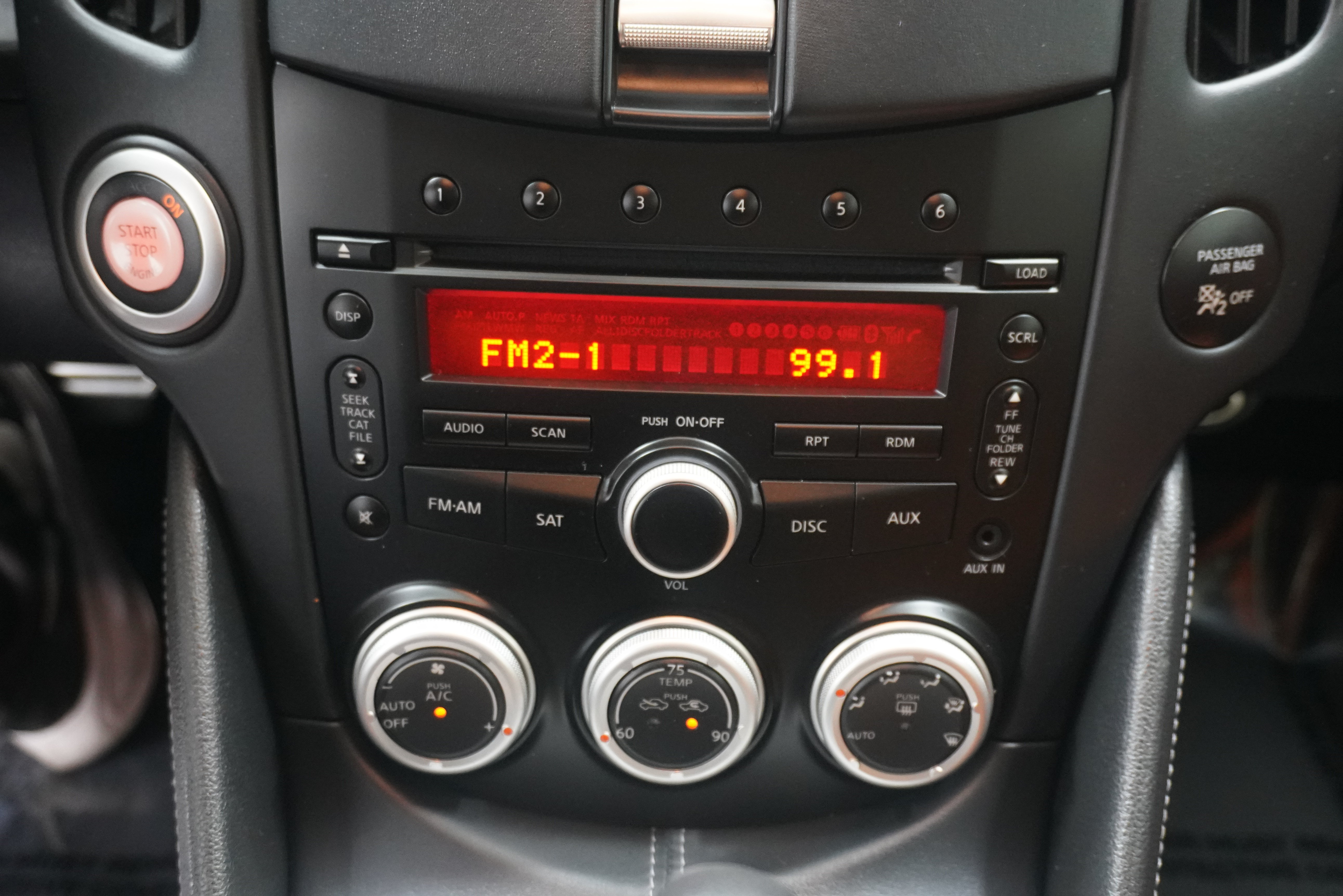 Used 2013 Nissan 370Z Touring w/ Sport Pkg RWD image 20