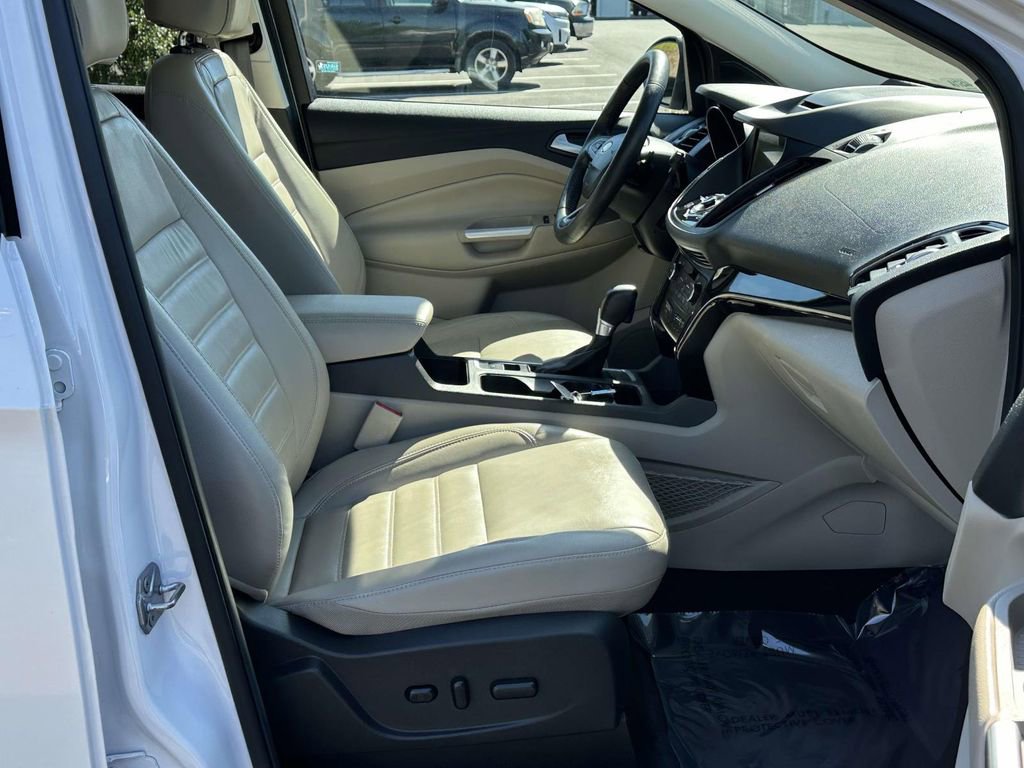 Used 2017 Ford Escape Titanium w/ Equipment Group 301A image 6