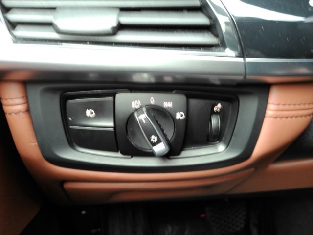 Used 2017 BMW X5 xDrive40e image 38