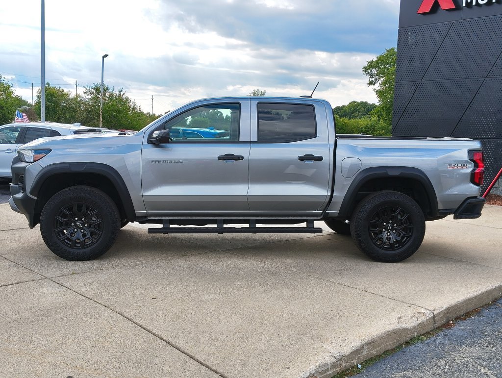 Used 2025 Chevrolet Colorado Trail Boss AWD/4WD image 30