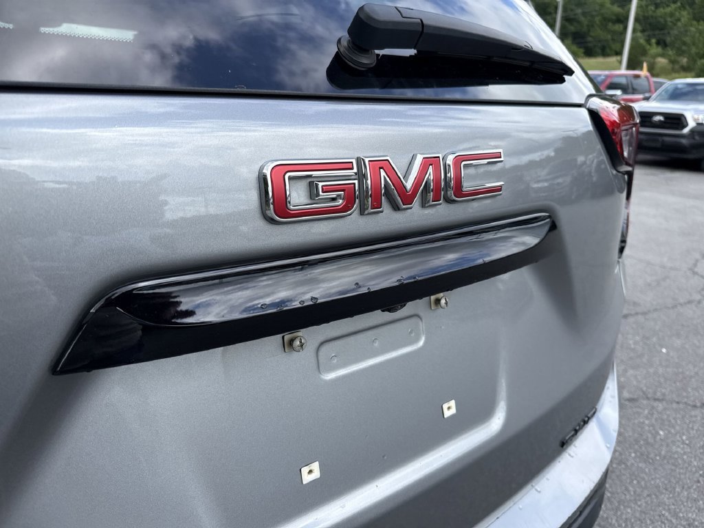 Used 2024 GMC Terrain SLE w/ Driver Convenience Package AWD/4WD image 6