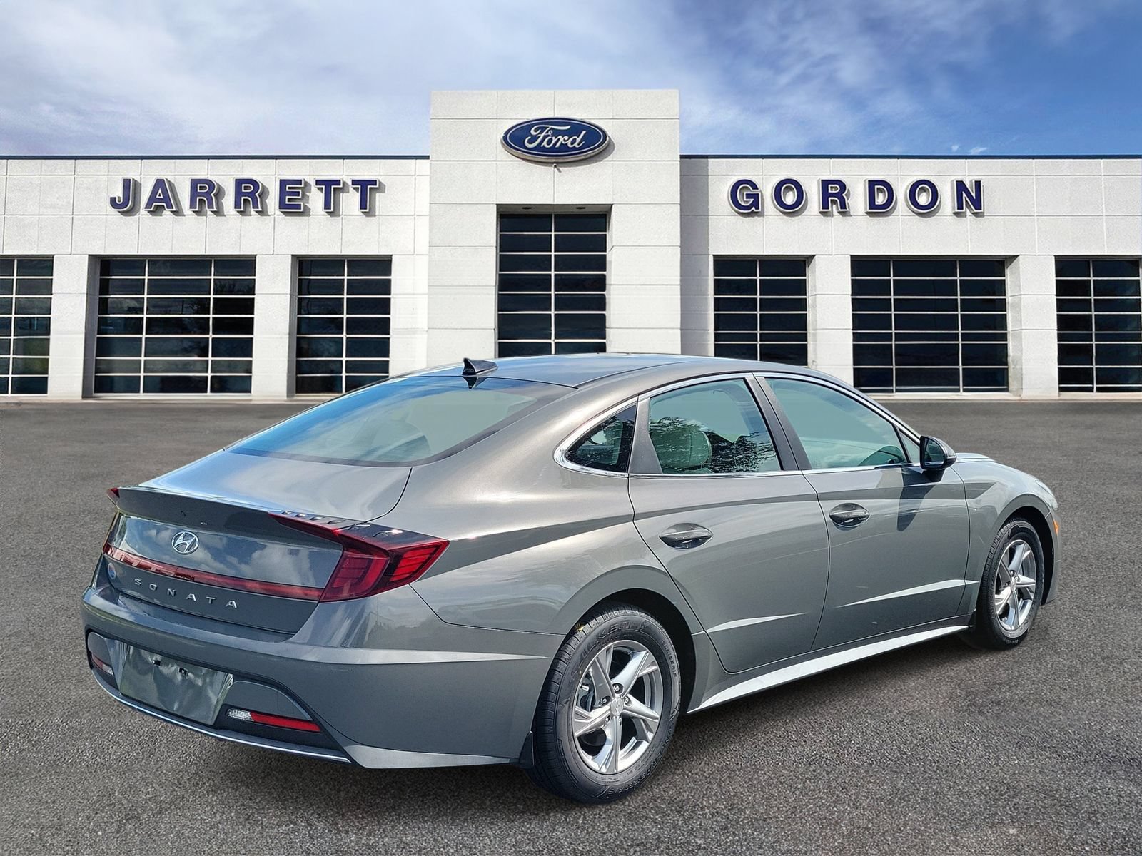 Used 2023 Hyundai Sonata SE FWD image 4