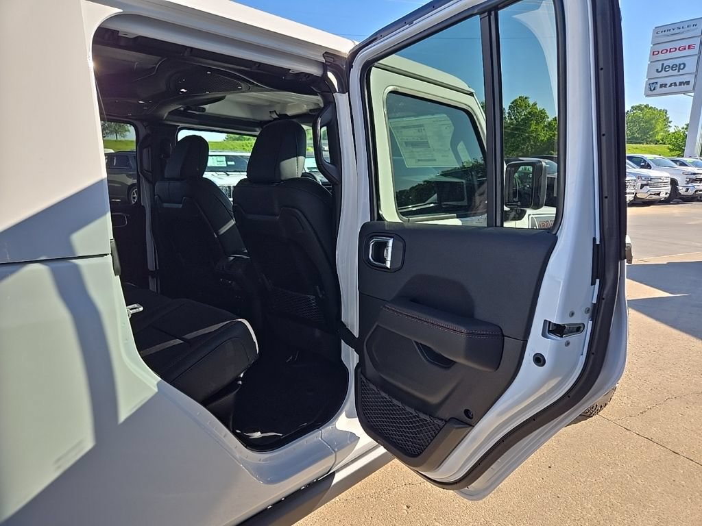 New 2026 Jeep Gladiator Mojave AWD/4WD image 80