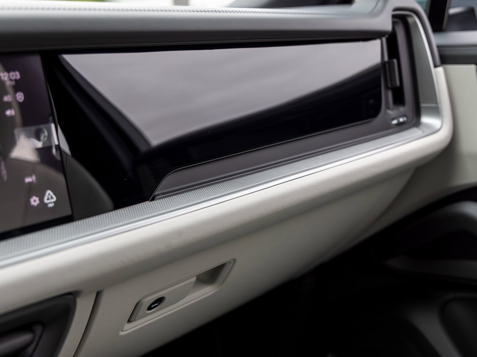 New 2026 Porsche Cayenne Coupe image 35