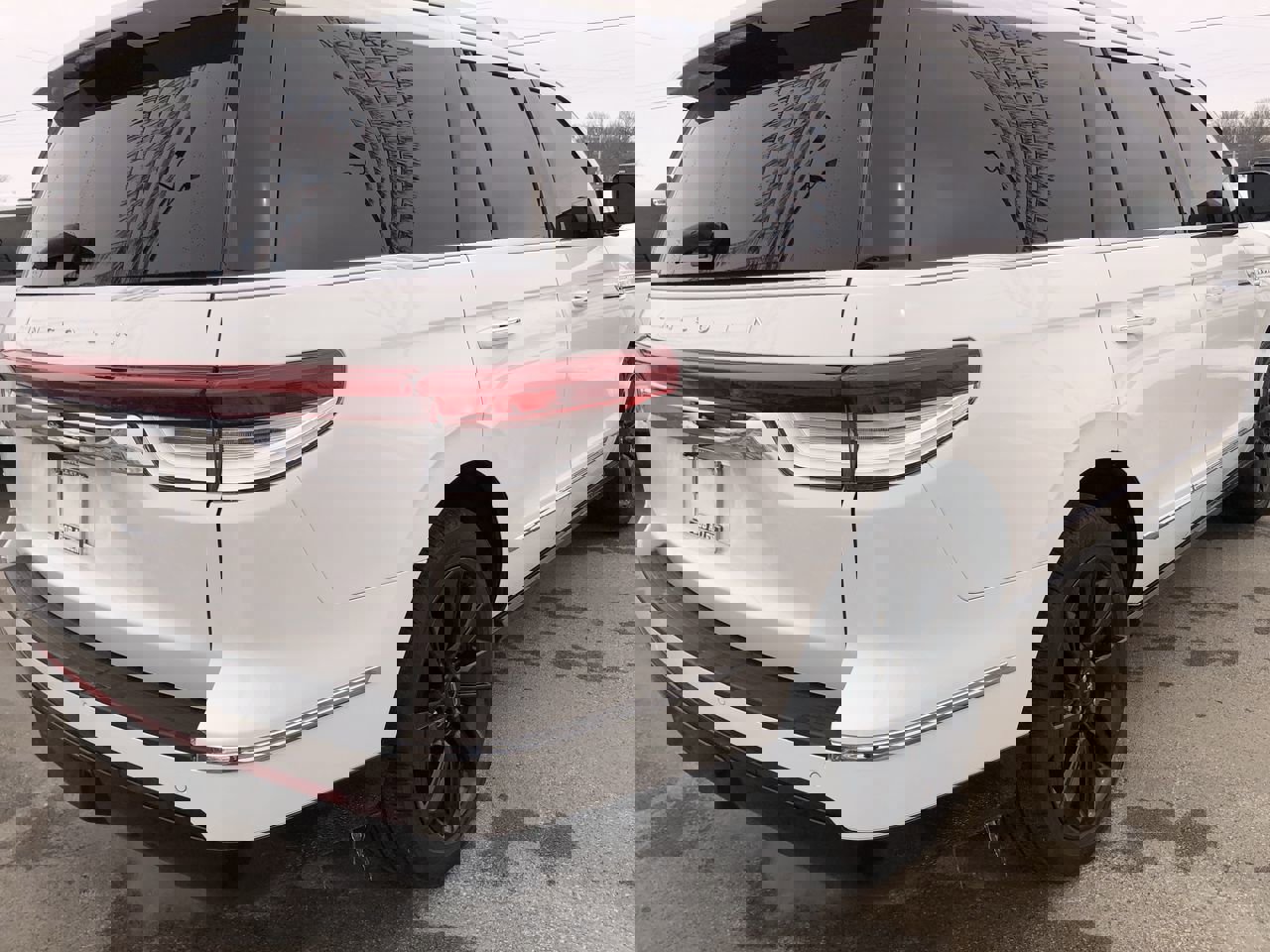 Used 2024 Lincoln Navigator Reserve image 5