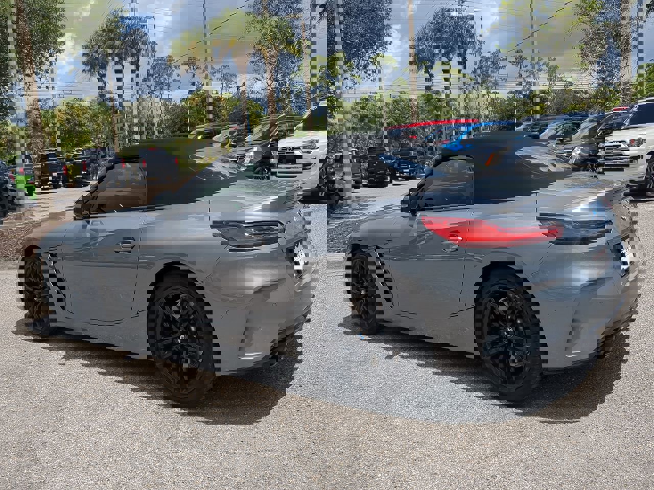 Used 2024 BMW Z4 M40i w/ Premium Package image 7