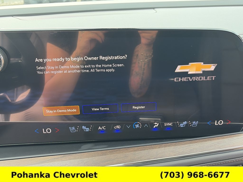 New 2026 Chevrolet Suburban High Country AWD/4WD image 14