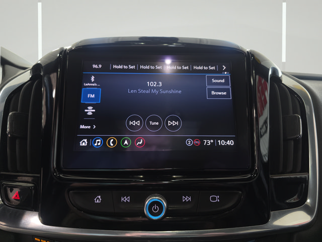 Used 2023 Chevrolet Traverse High Country AWD/4WD image 19