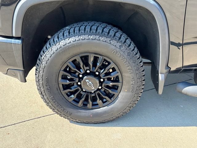 Used 2023 Chevrolet Silverado 2500 LTZ w/ LTZ Plus Package AWD/4WD image 11