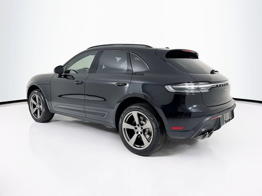New 2026 Porsche Macan AWD/4WD image 3