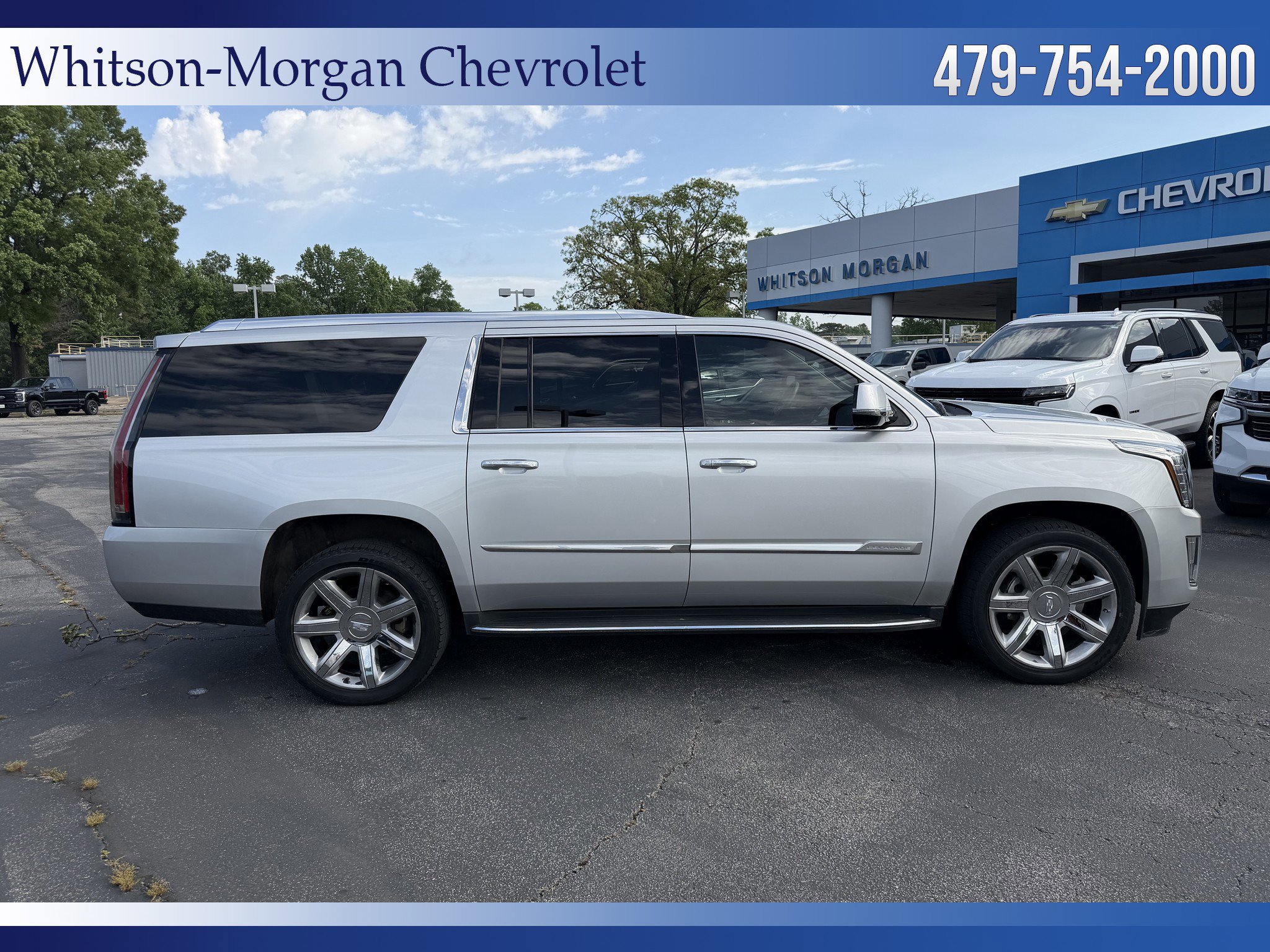 Used 2016 Cadillac Escalade ESV Luxury RWD image 5