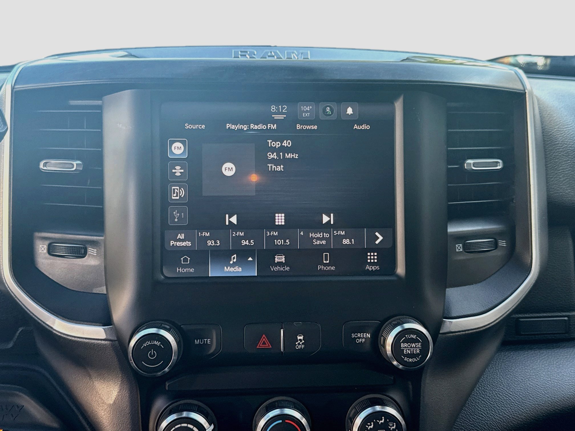 Used 2024 RAM 3500 Big Horn AWD/4WD image 12