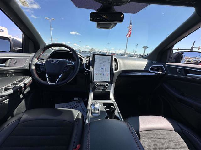 Used 2023 Ford Edge ST-Line image 14