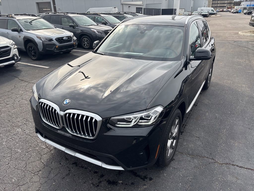 Used 2024 BMW X3 xDrive30i w/ Premium Package image 6