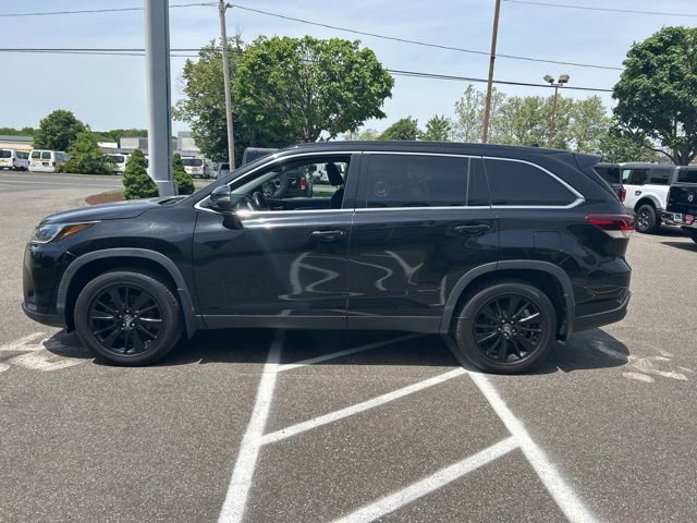 Used 2019 Toyota Highlander SE AWD/4WD image 4