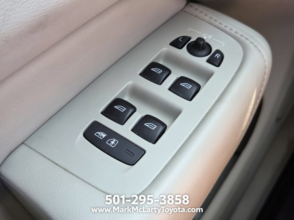 Used 2023 Volvo XC60 B5 Ultimate w/ Climate Package AWD/4WD image 29
