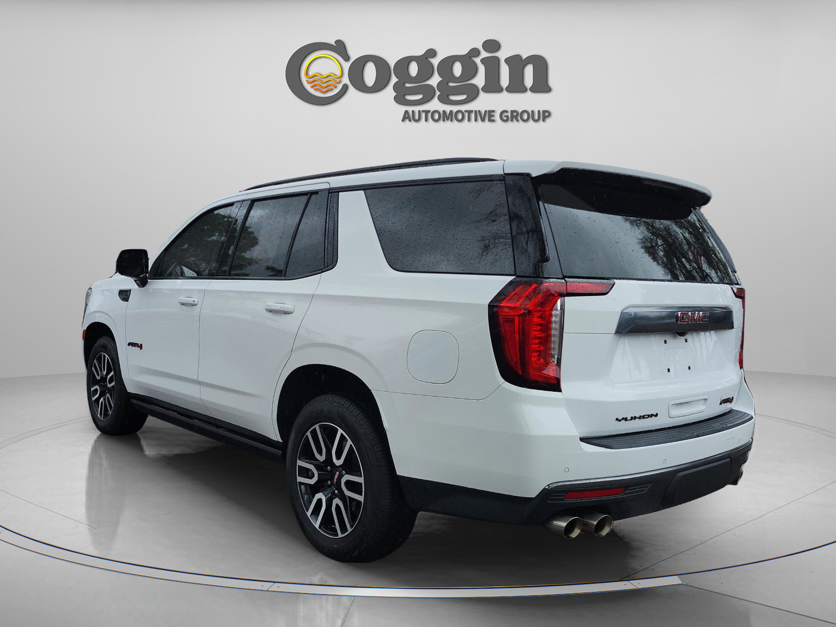 Used 2022 GMC Yukon AT4 w/ Max Trailering Package image 3