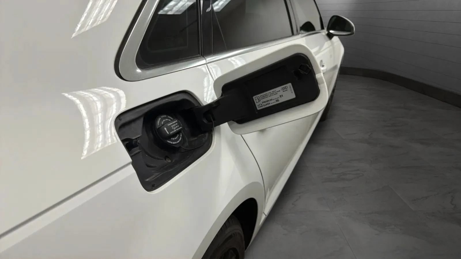 Used 2019 Audi A4 2.0T Premium w/ Convenience Package FWD image 25