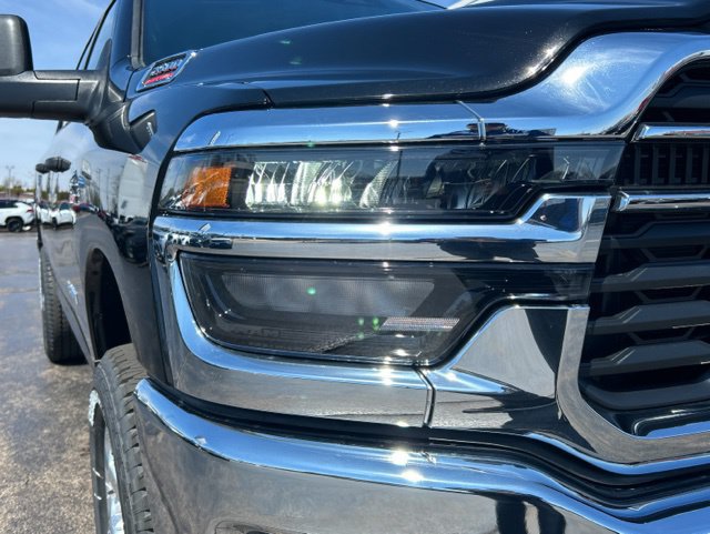 New 2026 RAM 2500 Big Horn AWD/4WD image 17