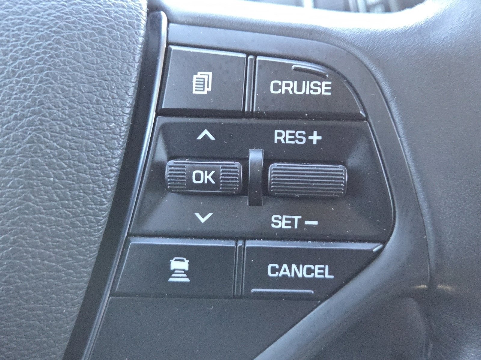 Used 2016 Hyundai Sonata Limited w/ Option Group 02 image 8