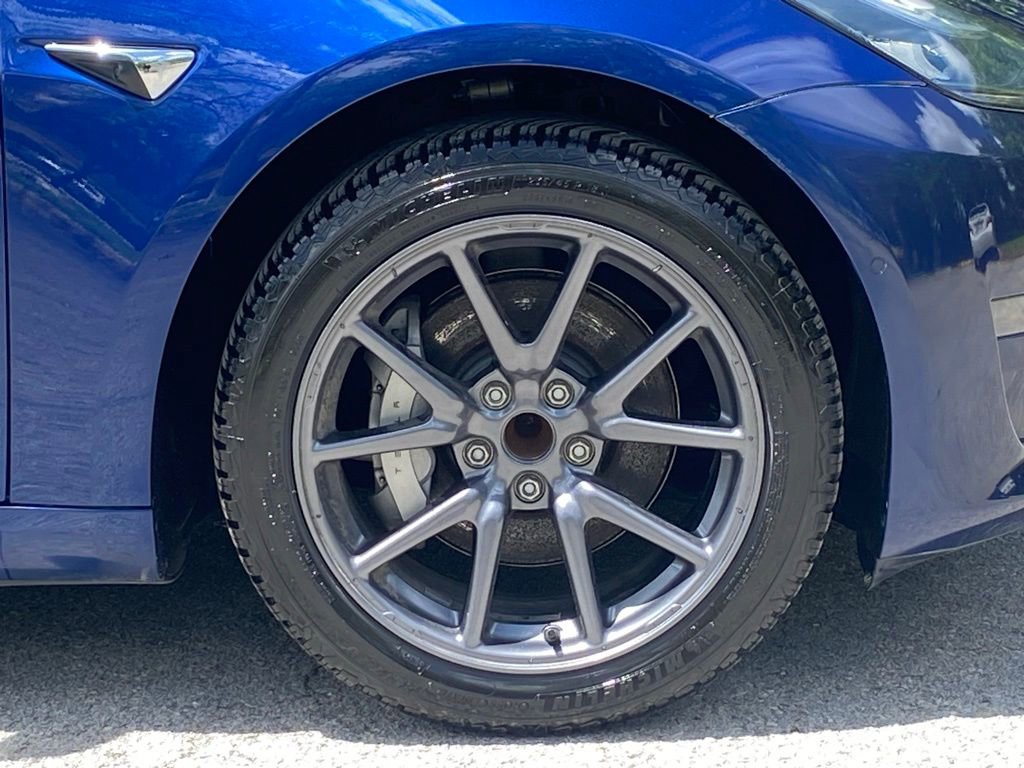 Used 2020 Tesla Model 3 Standard Range Plus image 11