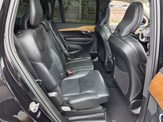 Used 2022 Volvo XC90 T5 Momentum image 16