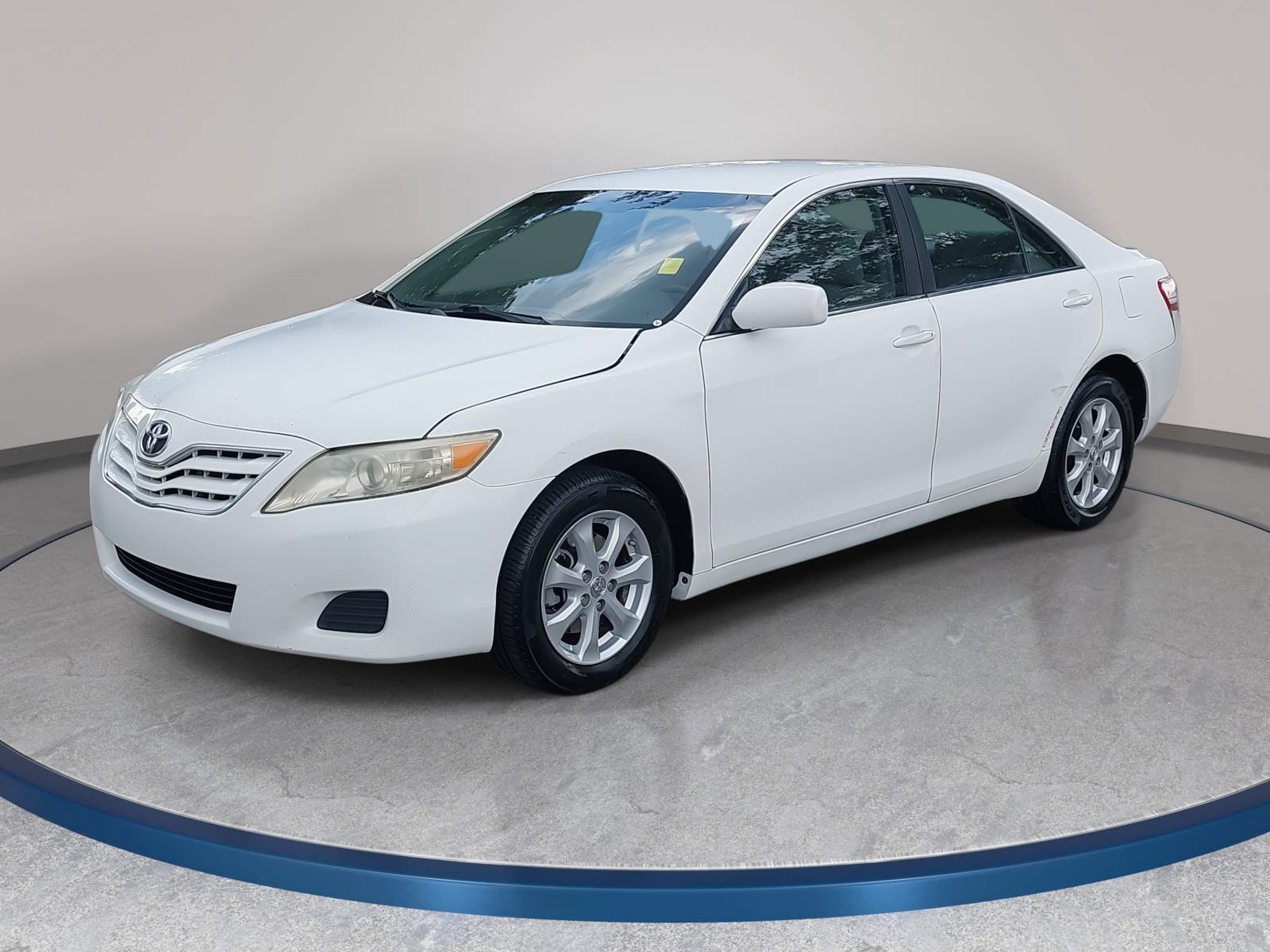 Used 2011 Toyota Camry LE w/ LE Extra-Value Pkg FWD image 1
