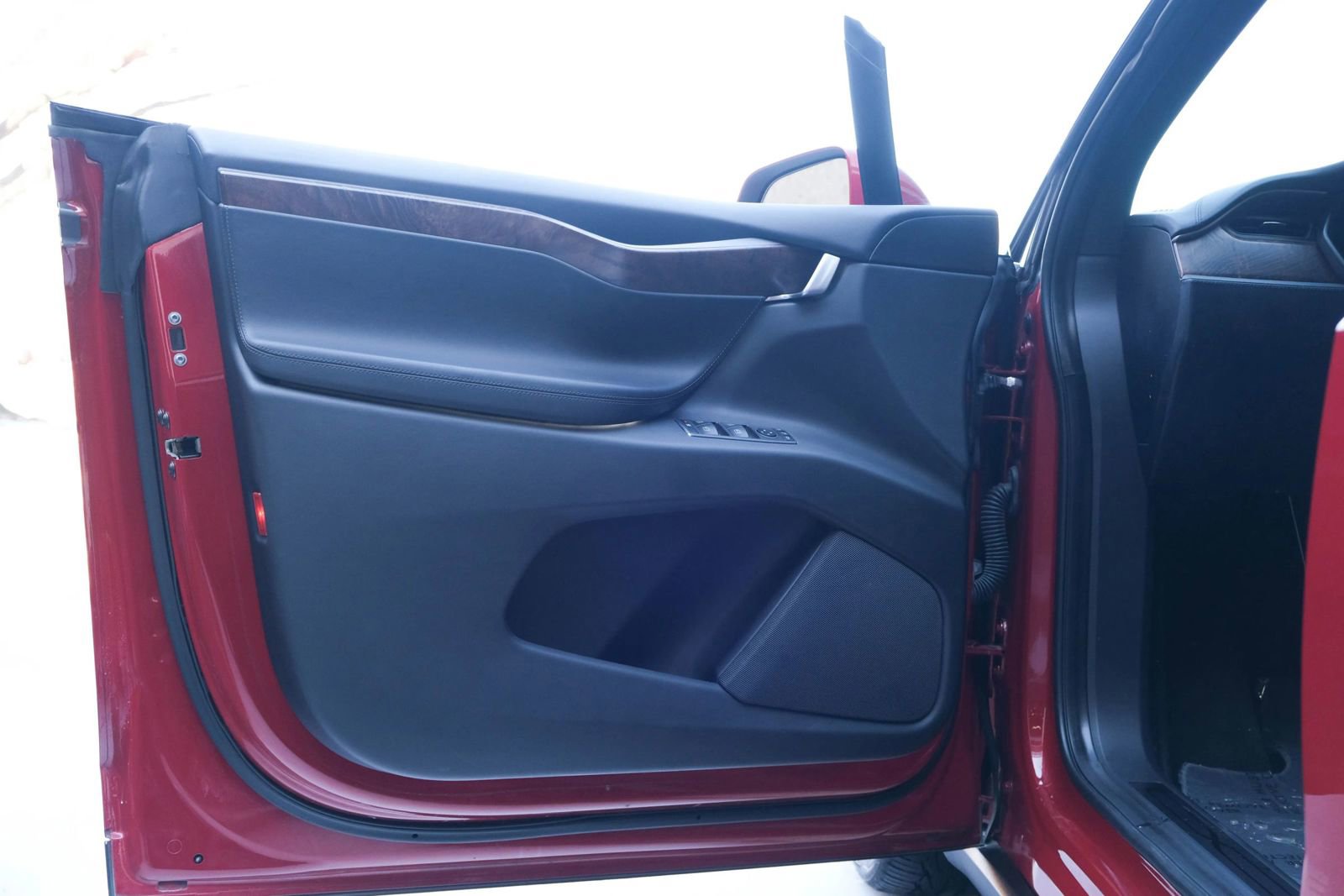 Used 2018 Tesla Model X 75D image 18