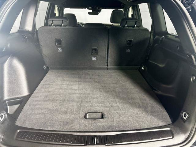 Certified 2025 Jeep Grand Cherokee Laredo w/ MOPAR Finishing Package AWD/4WD image 21