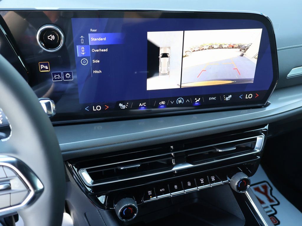 New 2026 Chevrolet Traverse LT w/ Driver Confidence Package image 22