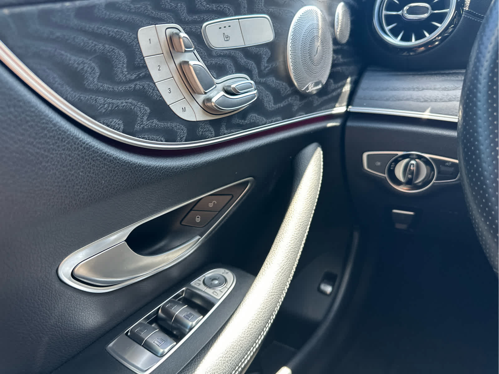 Used 2022 Mercedes-Benz E 450 Coupe image 11