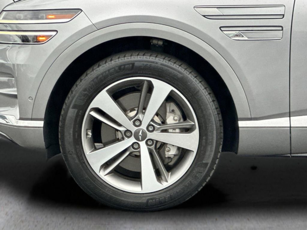 Used 2023 Genesis GV80 2.5T w/ Advanced Package image 27