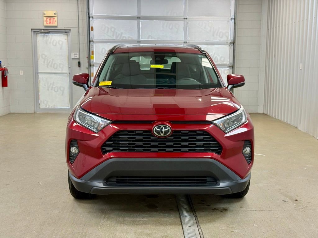 Used 2019 Toyota RAV4 XLE w/ Convenience Package image 2