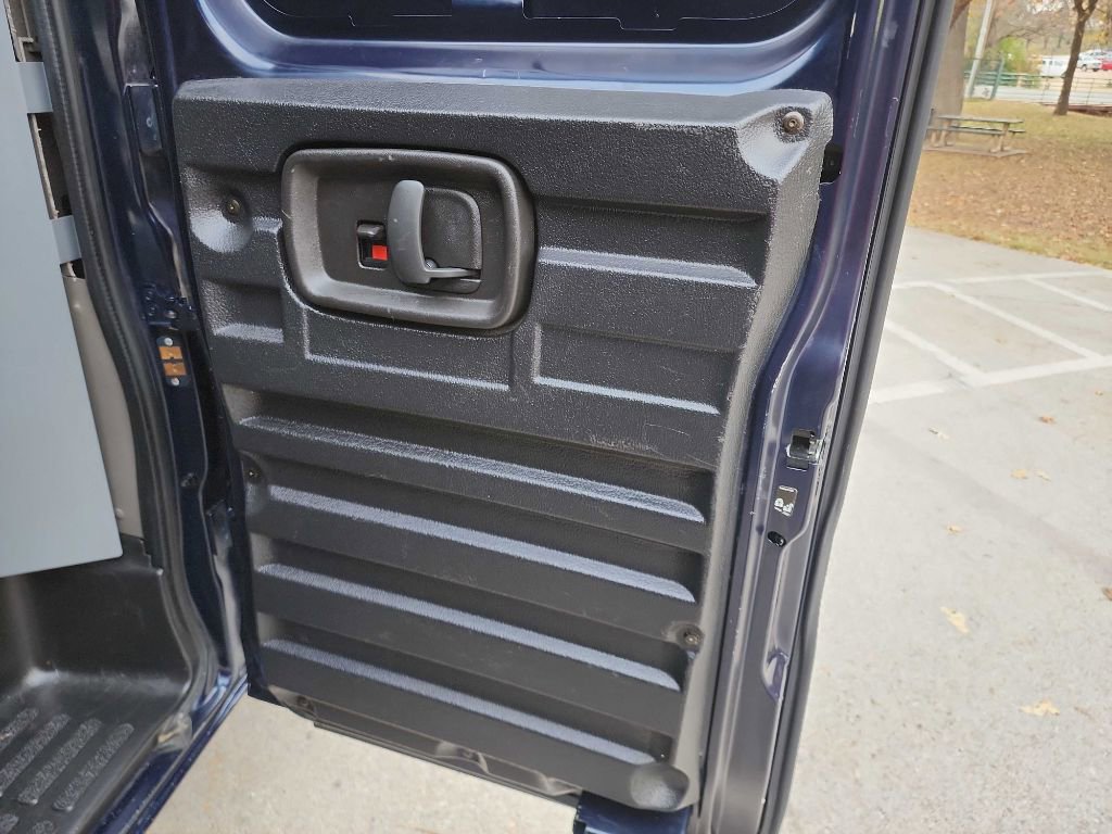 Used 2015 Chevrolet Express 2500 w/ Cold Climate Package image 26