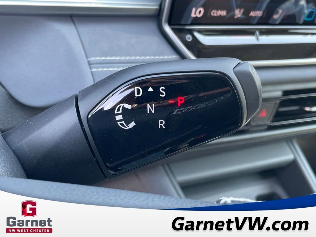 New 2026 Volkswagen Tiguan SE image 25