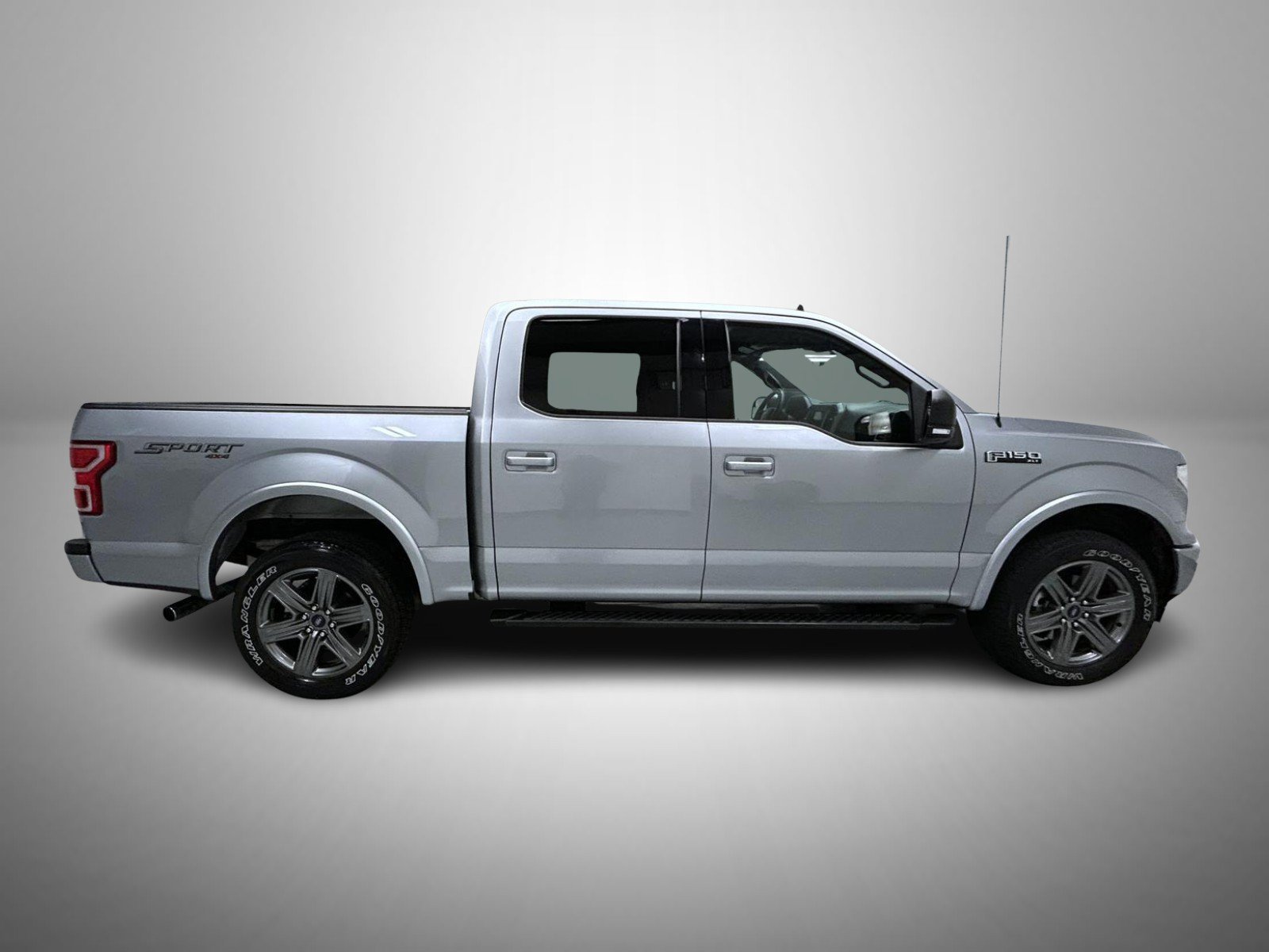 Used 2020 Ford F150 XLT w/ Equipment Group 302A Luxury AWD/4WD image 4