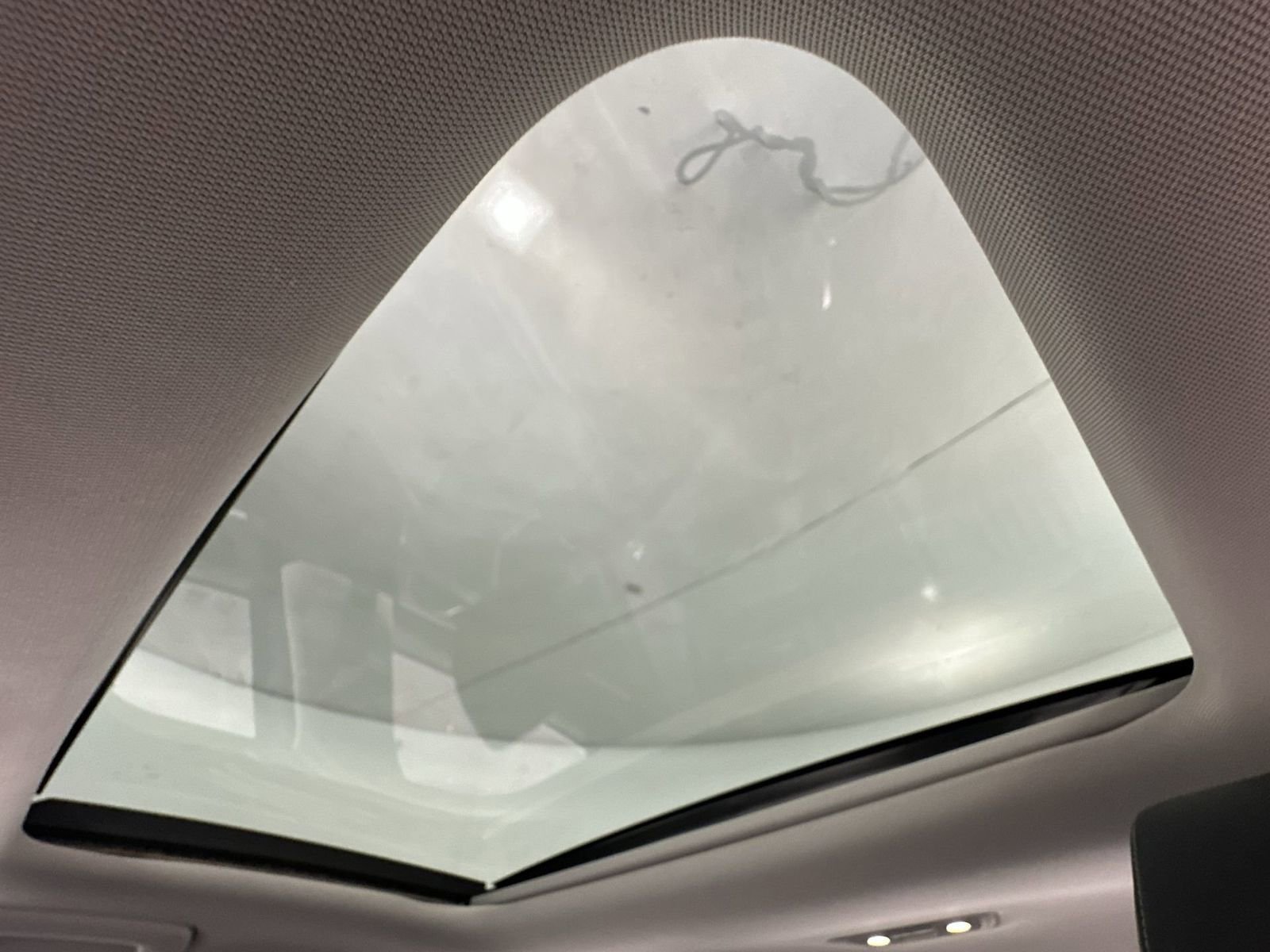 Used 2020 Genesis G70 3.3T image 22