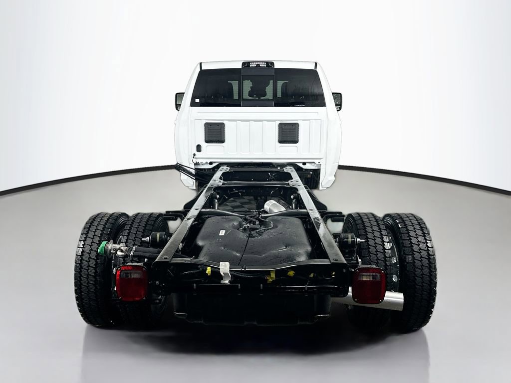 New 2026 RAM 4500 4x4 Crew Cab DRW w/ Laramie Trim Package image 6