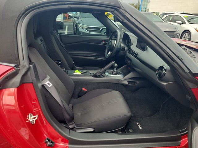 Used 2025 MAZDA MX-5 Miata Sport RWD image 6