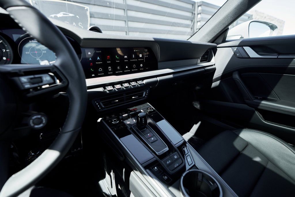 Used 2024 Porsche 911 Carrera 4S w/ Premium Package image 58