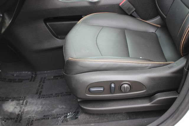 Used 2024 GMC Terrain AT4 w/ Infotainment Package II AWD/4WD image 22
