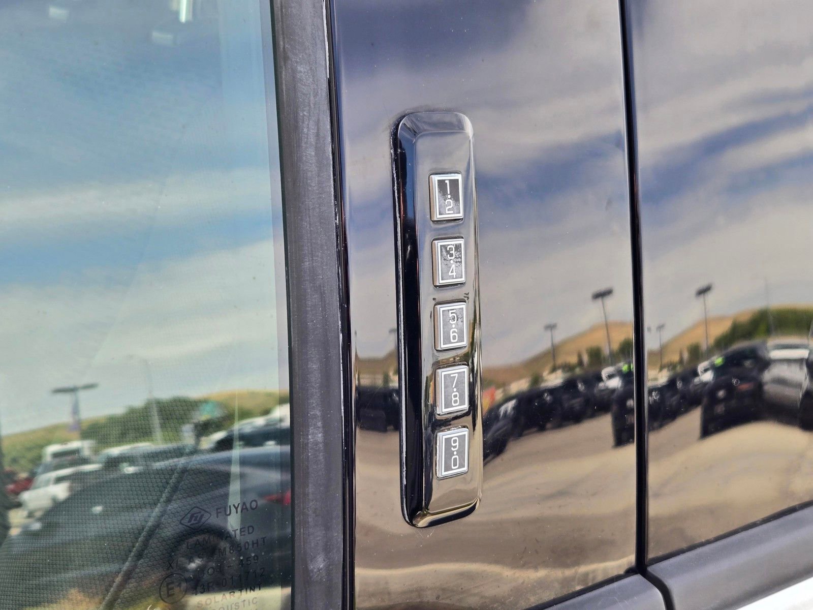 Used 2019 Ford F150 XLT image 11