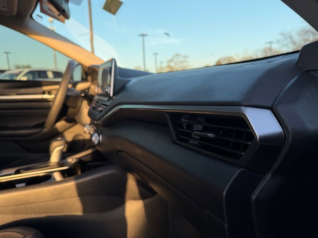 Used 2021 Nissan Altima 2.5 SV image 30