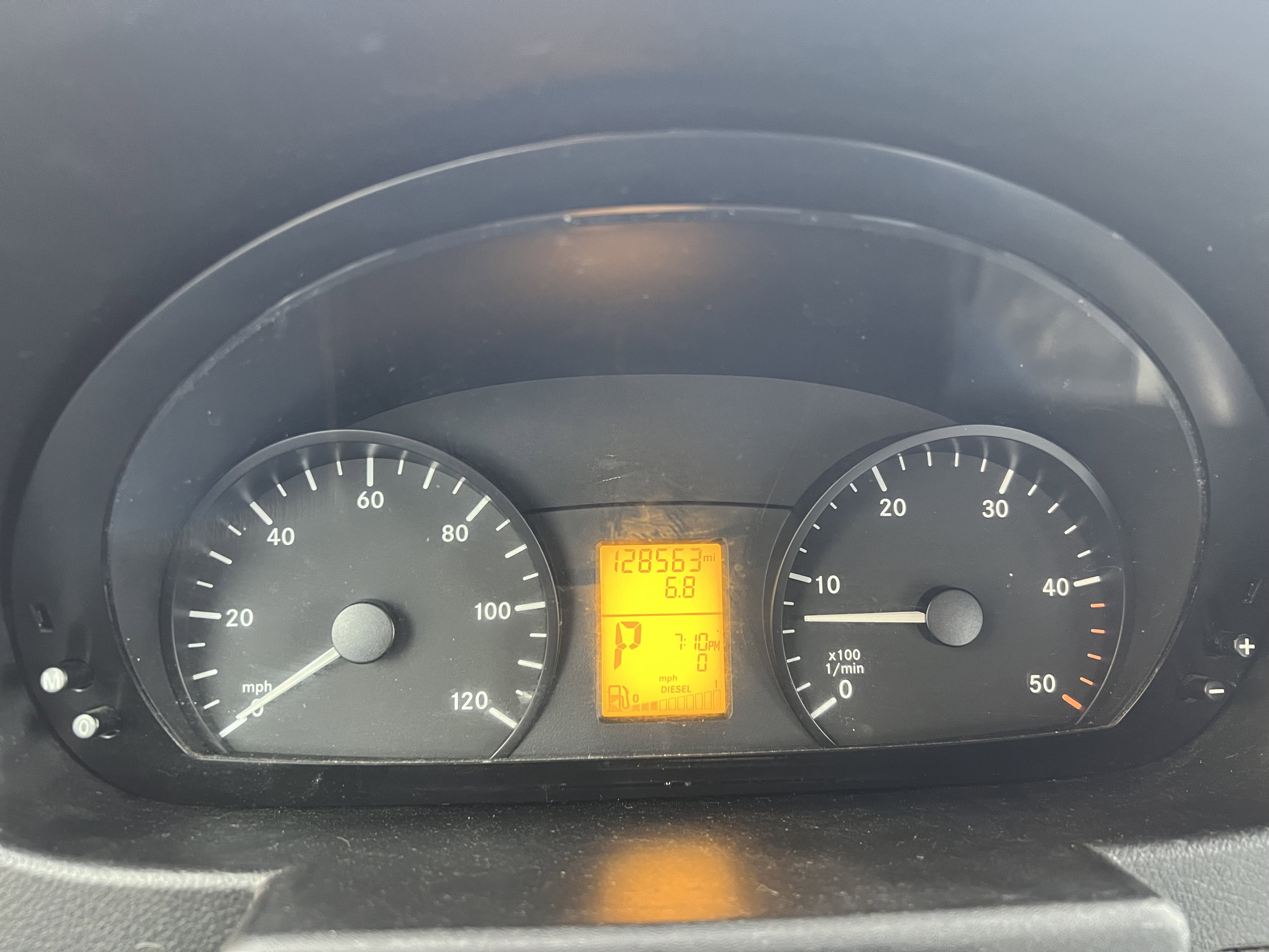 Used 2013 Freightliner Sprinter 3500 image 25