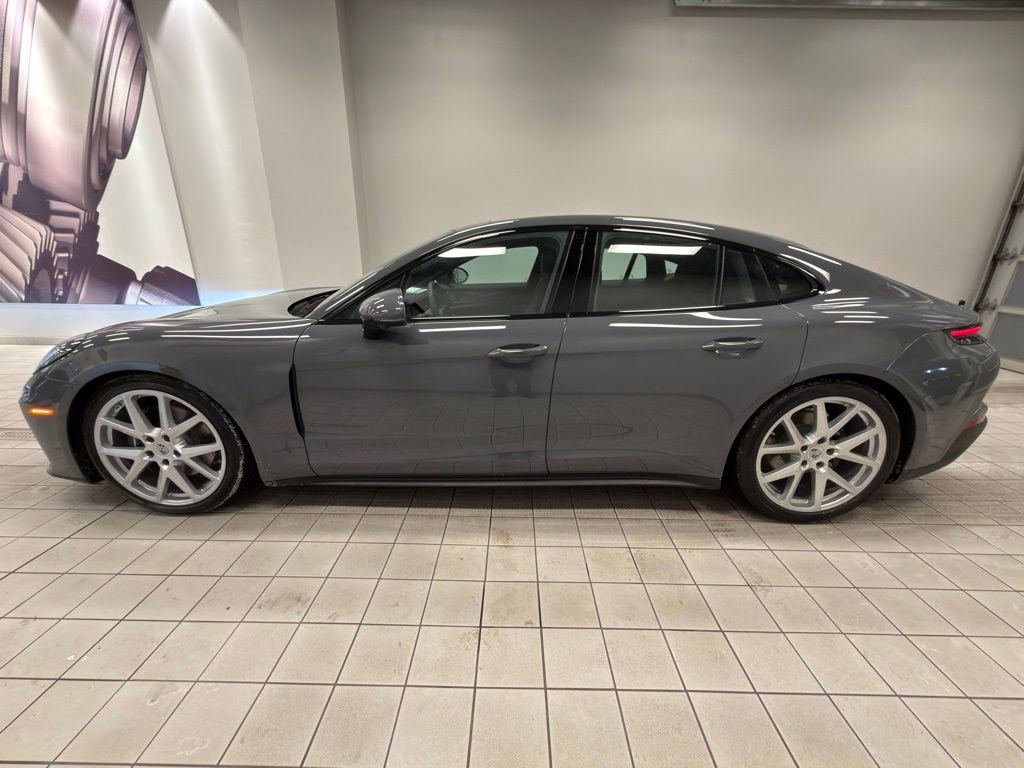 New 2026 Porsche Panamera 4 image 2