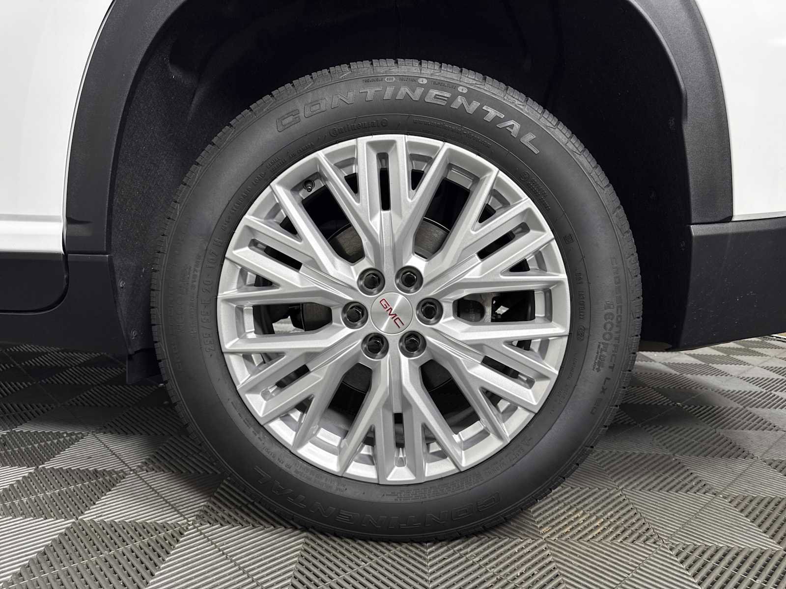 New 2025 GMC Acadia Elevation w/ Elevation Premium Package image 38